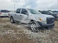 2018 Nissan TITAN photo