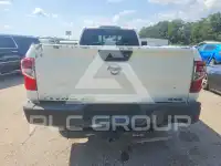 2018 Nissan TITAN фото