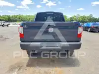 2018 Nissan TITAN фото
