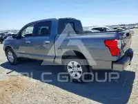 2018 Nissan TITAN фото