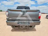 2018 Nissan TITAN фото