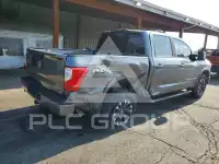 2018 Nissan TITAN фото