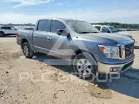 2018 Nissan TITAN фото
