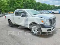 2018 Nissan TITAN фото