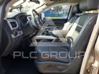 2018 Nissan TITAN фото