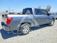 2018 Nissan TITAN фото