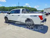 2018 Nissan TITAN фото
