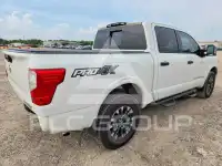2018 Nissan TITAN фото