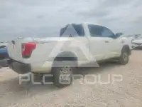 2018 Nissan TITAN фото