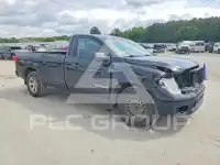 2018 Nissan TITAN фото