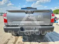 2018 Nissan TITAN фото