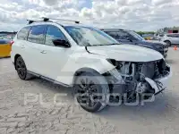 2018 Nissan PATHFINDER photo