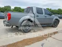 2018 Nissan FRONTIER photo