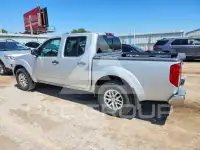 2018 Nissan FRONTIER photo