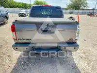 2018 Nissan FRONTIER photo