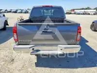 2018 Nissan FRONTIER photo