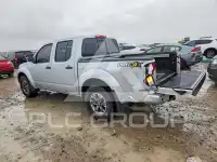 2018 Nissan FRONTIER photo
