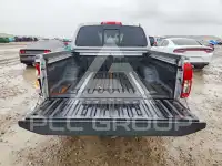 2018 Nissan FRONTIER photo