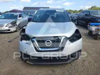 2018 Nissan KICKS photo