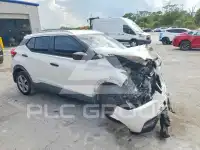 2018 Nissan KICKS photo
