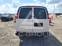 2018 Chevrolet Express photo