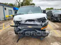 2018 Chevrolet Express фото