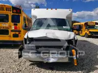 2018 Chevrolet Express фото