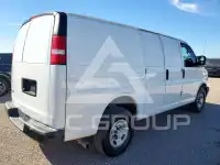 2018 Chevrolet Express фото