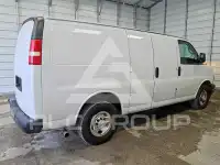 2018 Chevrolet Express photo