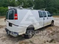 2018 Chevrolet Express фото