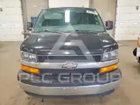 2018 Chevrolet Express photo
