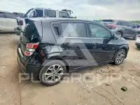 2018 Chevrolet Sonic фото