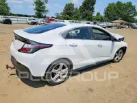 2018 Chevrolet Volt photo