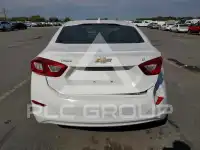 2018 Chevrolet Cruze photo