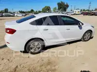 2018 Chevrolet Cruze photo