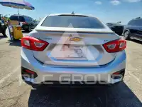 2018 Chevrolet Cruze photo