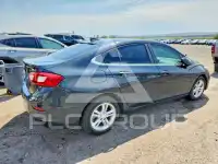 2018 Chevrolet Cruze photo