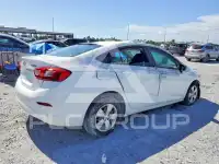 2018 Chevrolet Cruze photo
