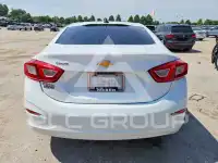 2018 Chevrolet Cruze photo