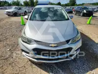 2018 Chevrolet Cruze photo