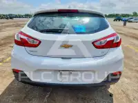 2018 Chevrolet Cruze photo