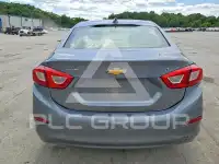 2018 Chevrolet Cruze photo