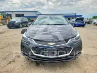 2018 Chevrolet Cruze photo