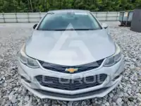 2018 Chevrolet Cruze photo