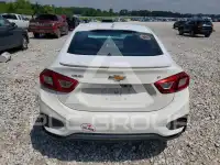 2018 Chevrolet Cruze photo