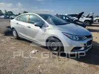 2018 Chevrolet Cruze photo