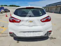 2018 Chevrolet Cruze photo