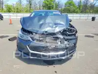 2018 Chevrolet Cruze photo