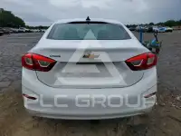 2018 Chevrolet Cruze photo