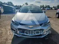 2018 Chevrolet Cruze photo
